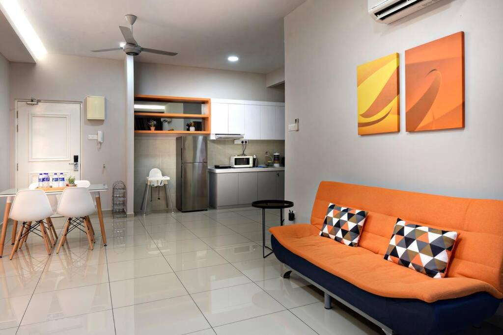 Instay Atlantis - The Orange Malacca Exterior photo